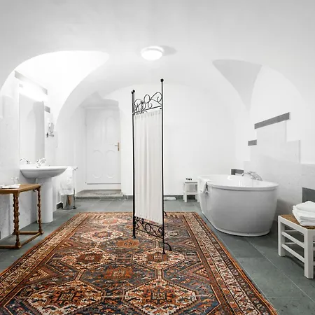 Grad Strmol Villa