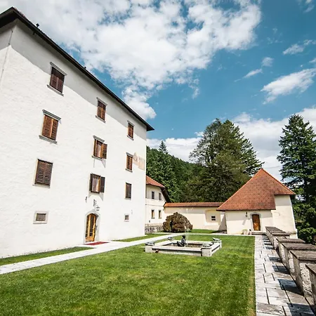 Villa Grad Strmol
