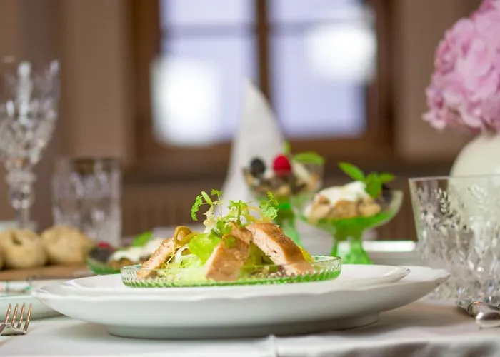 Grad Strmol * Cerklje na Gorenjskem