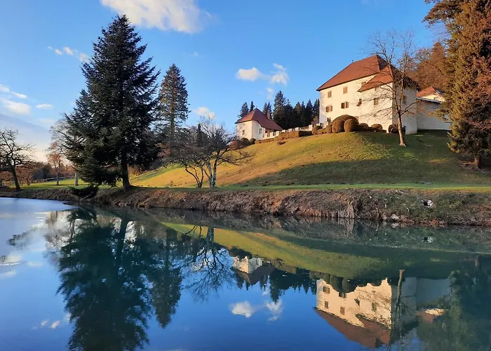 Grad Strmol Cerklje na Gorenjskem