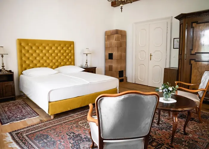 Grad Strmol Cerklje na Gorenjskem