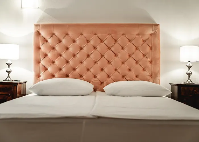 Grad Strmol * Cerklje na Gorenjskem