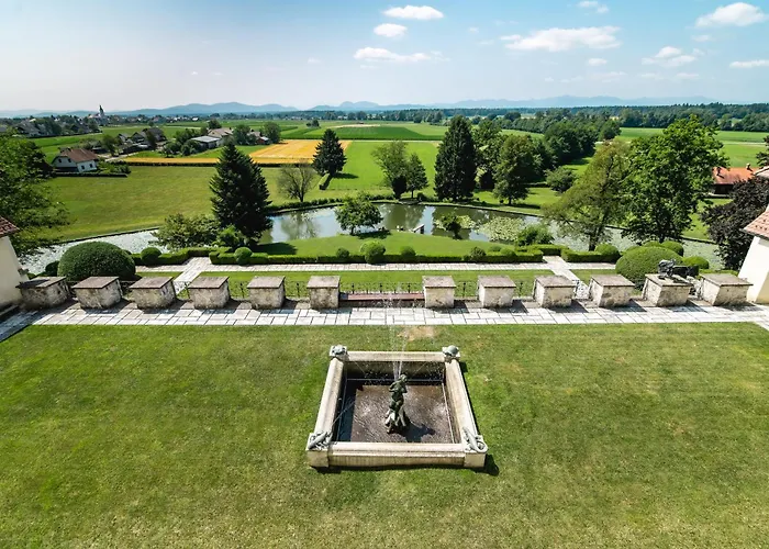 Grad Strmol * Cerklje na Gorenjskem